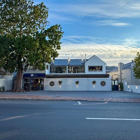 Le Petit Manoir Boutique Hotel Franschhoek Exteriör bild