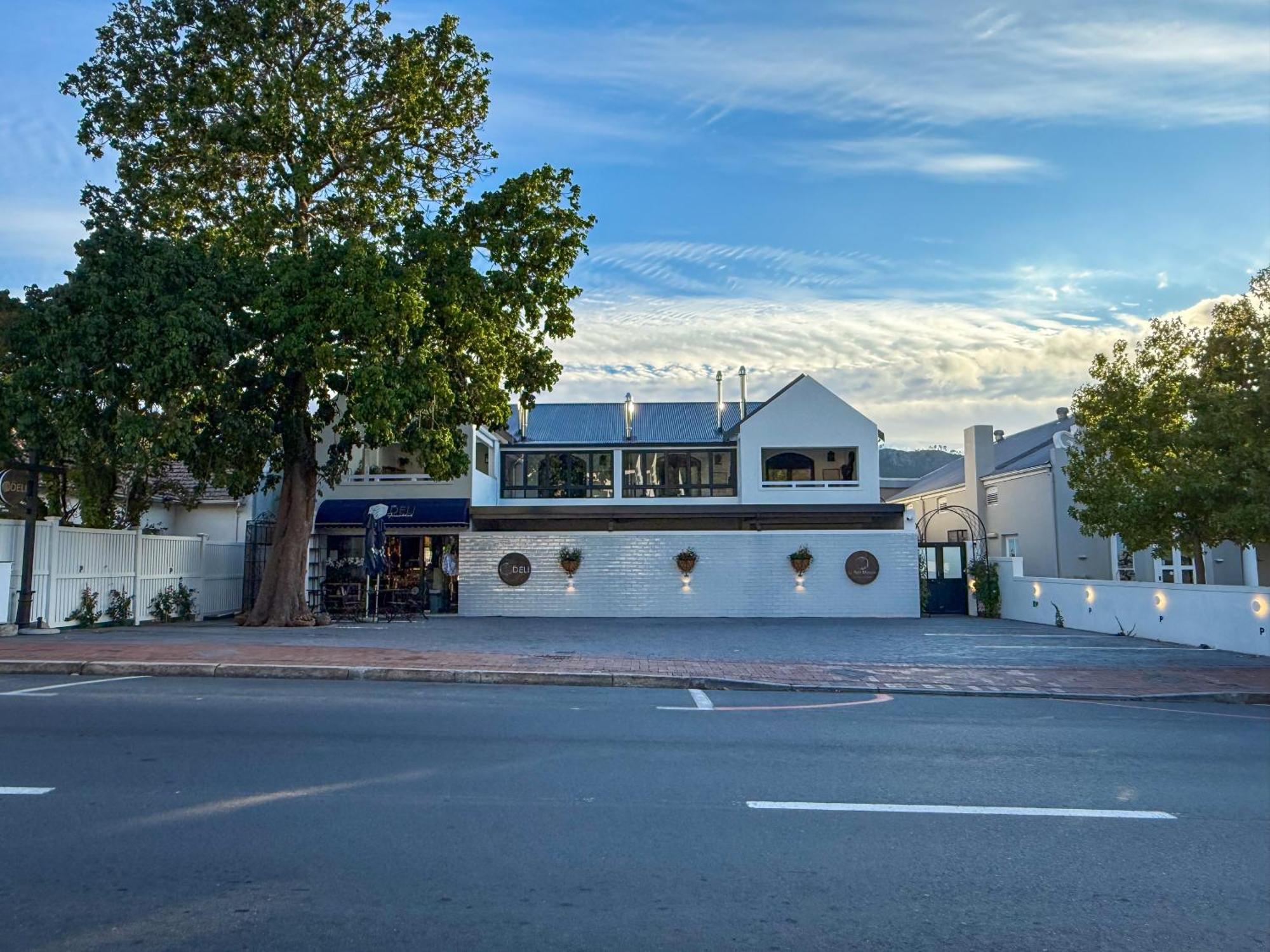 Le Petit Manoir Boutique Hotel Franschhoek Exteriör bild
